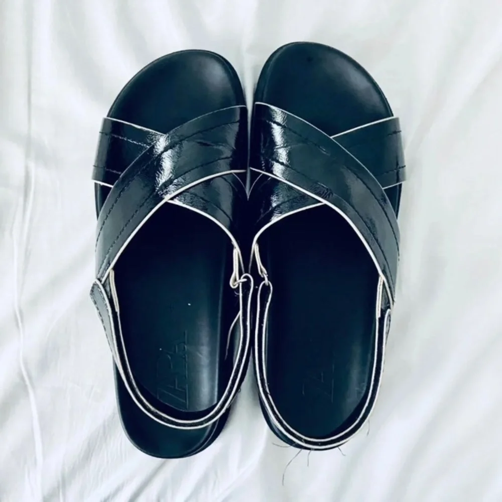 ZARA CROSS STRAP FLAT SANDALS TRF Cross Velcro Dad Sandal no tag 42 final - Picture 4 of 15